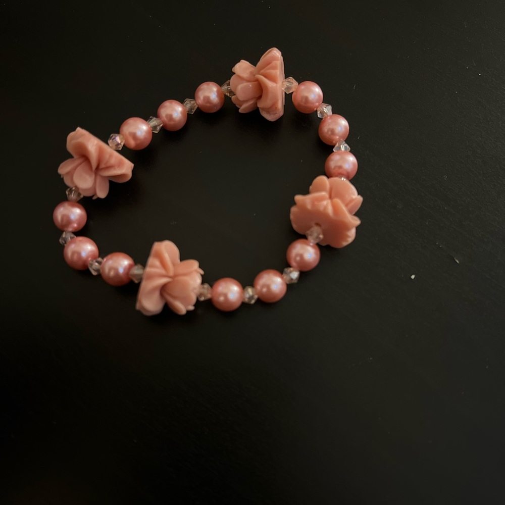 Vintage Pink Floral Beaded Bracelet - Picture 2 of 3